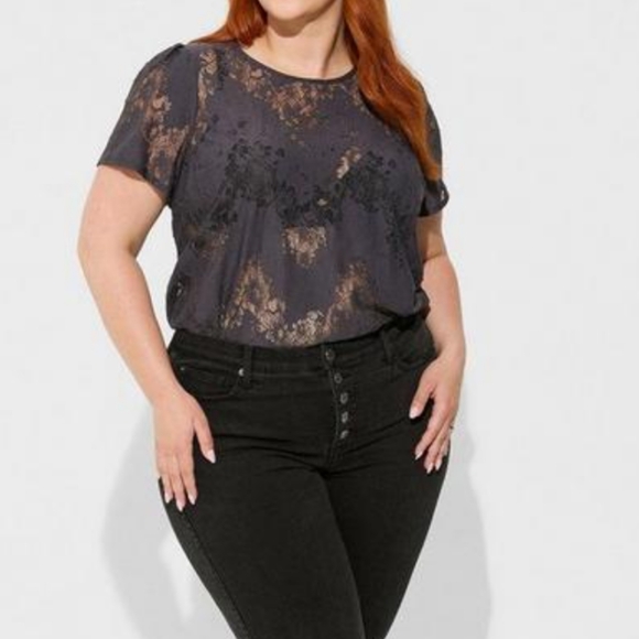 🆕 Torrid NWT Plus 0 0X Gray Abbey Lace Babydoll Top Blouse Shirt NEW - Picture 5 of 7